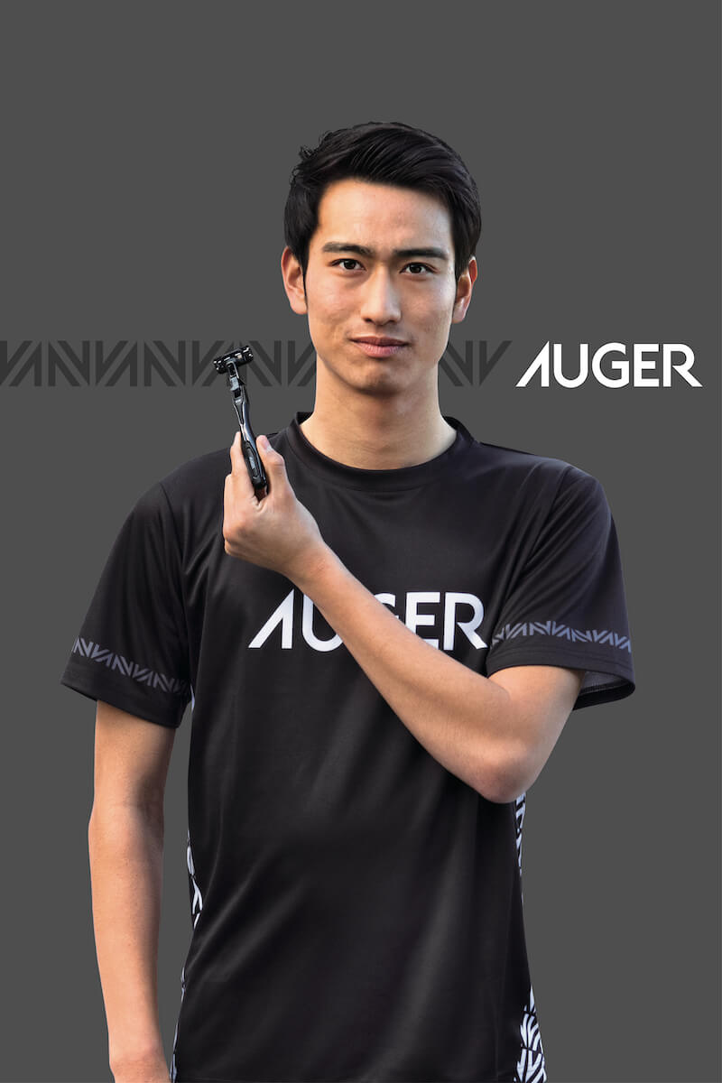 中井卓大